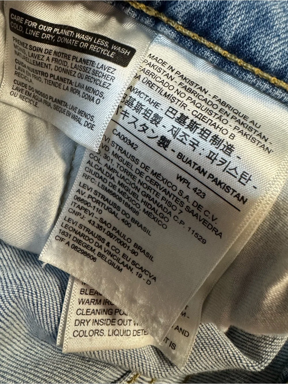 Levi’s 511 Men’s Slim Fit Light Wash Blue Stretch Denim Jeans 31x30